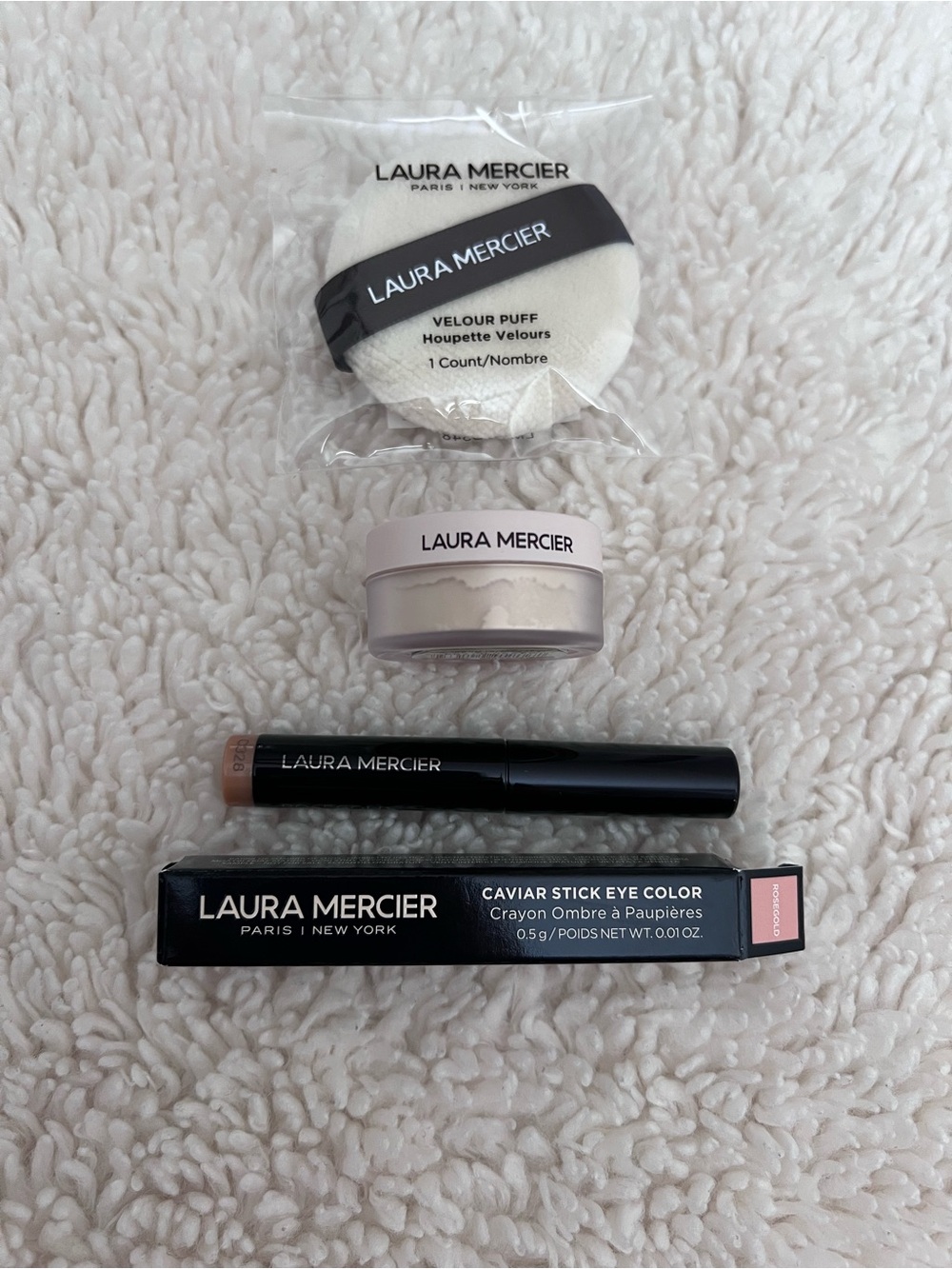 Laura Mercier Mini Bundle: Eyeshadow Stick, Setting Powder & Puff NEW